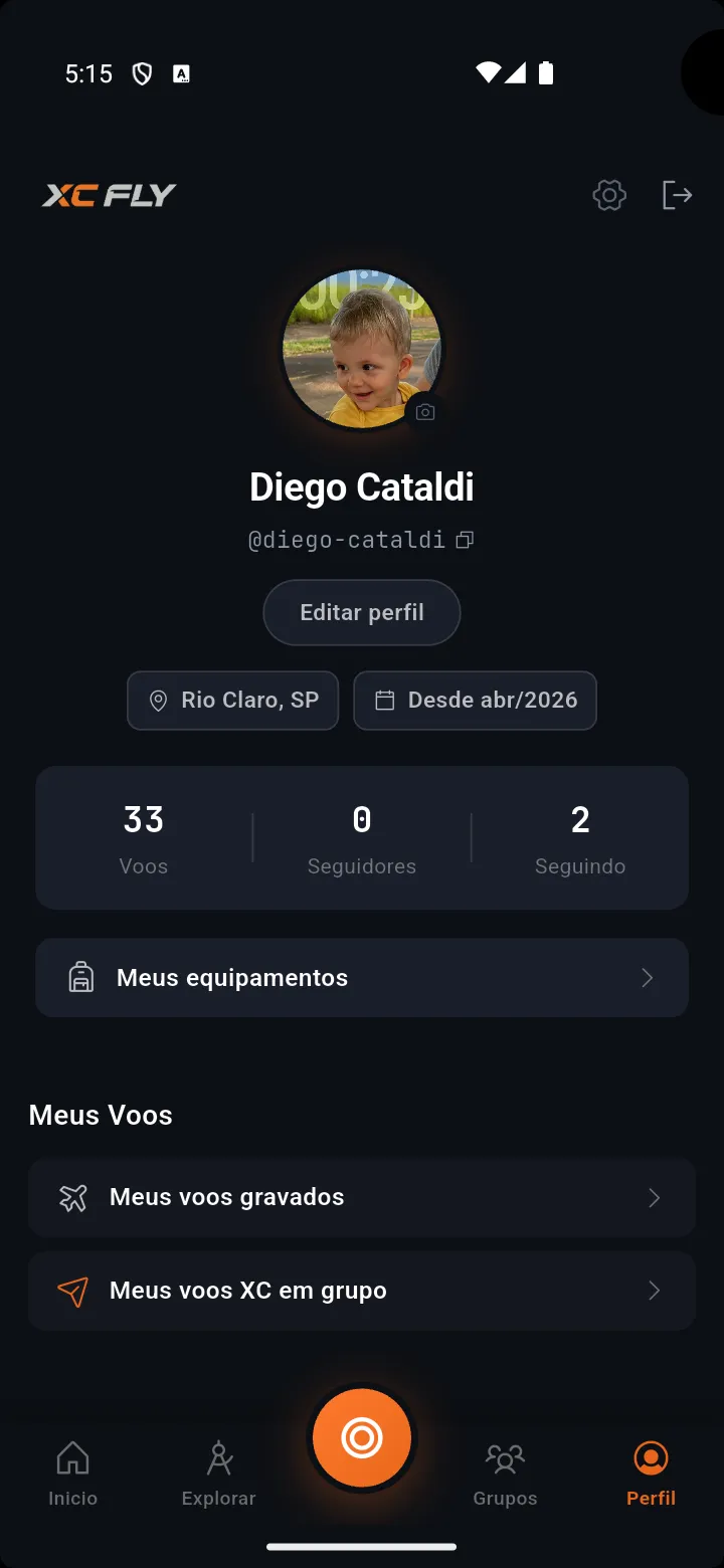 XC Fly — perfil do piloto com voos, equipamentos e histórico